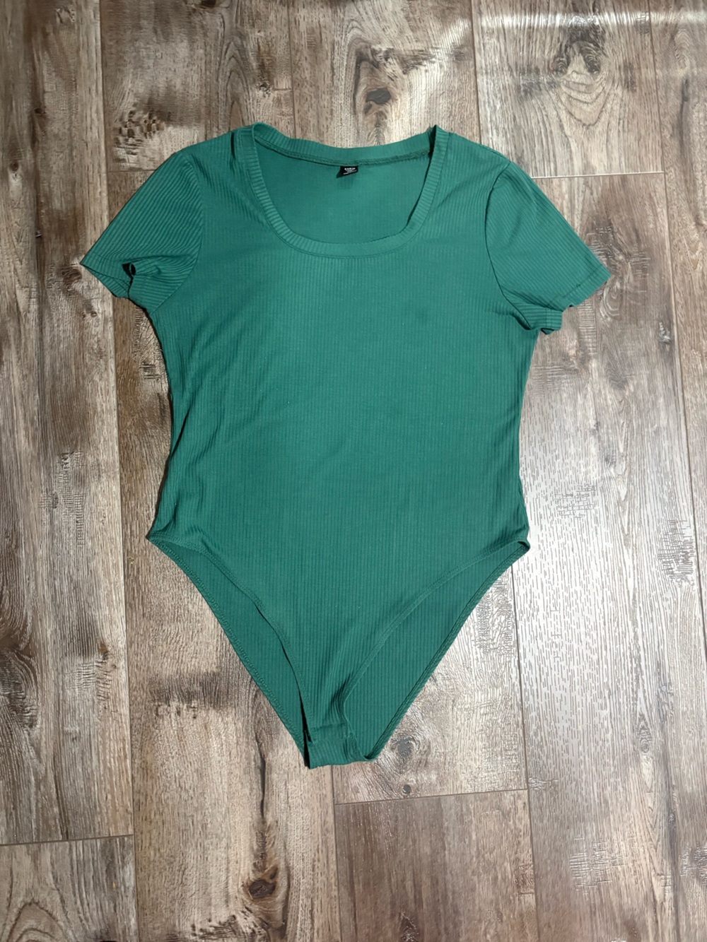 Ribbed Scoop Neck Short Sleeve Bodysuit